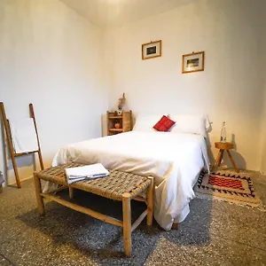  Hostel Anza Sets House